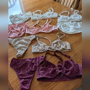 5 Ladies Victoria's secret pantie & thong sets